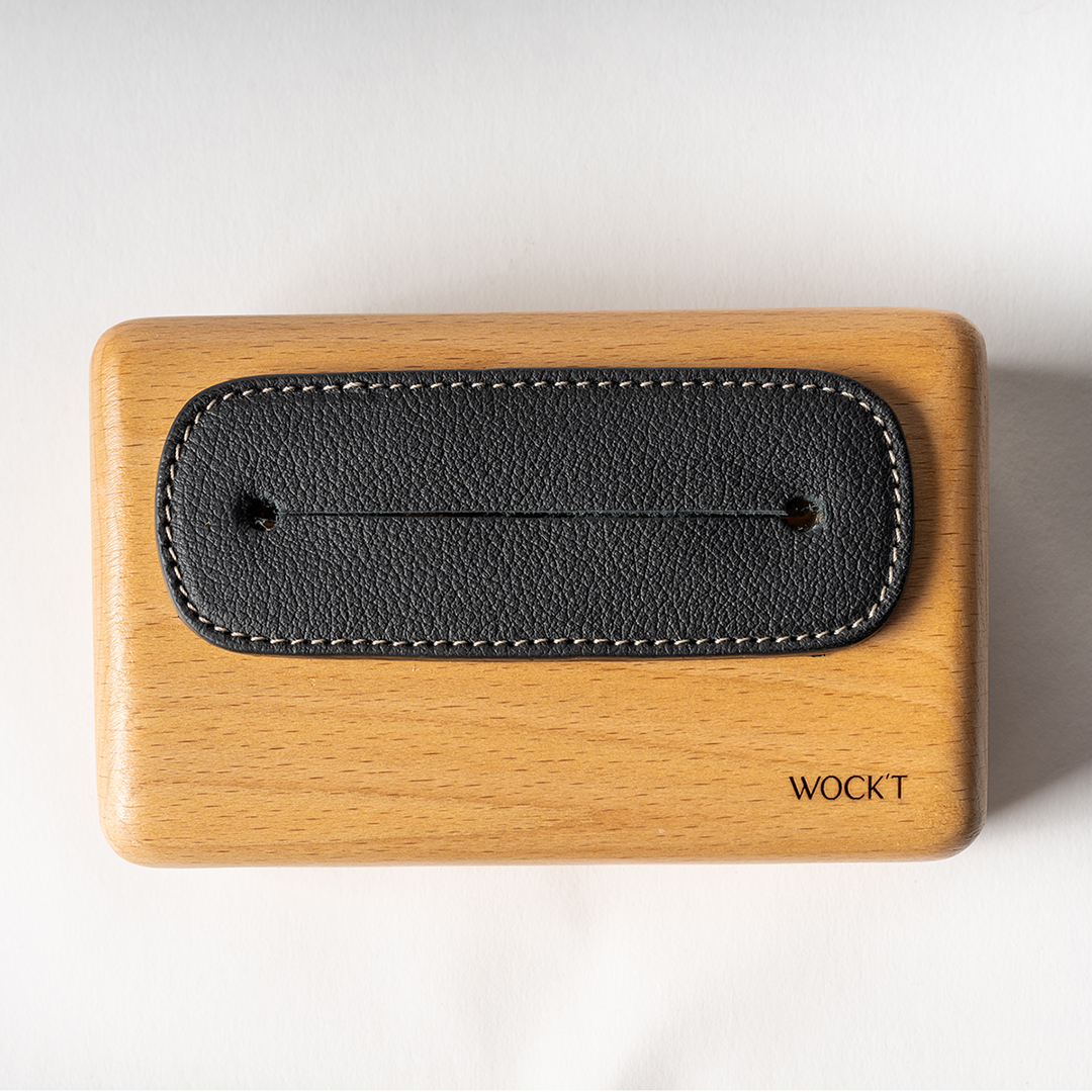 The Wamp : Hêtre Jet Black