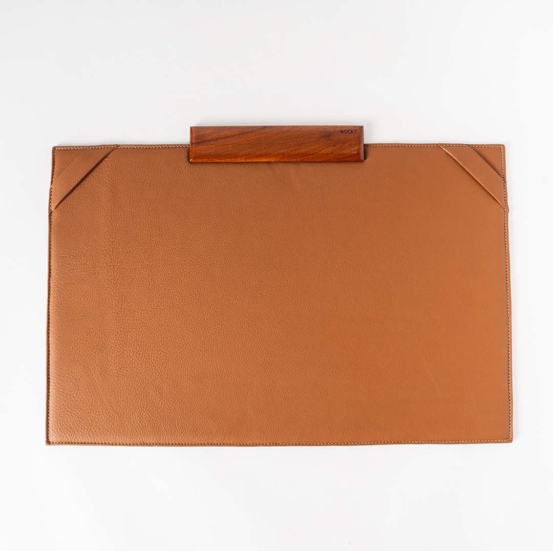The Wodesk : Acajou Camel
