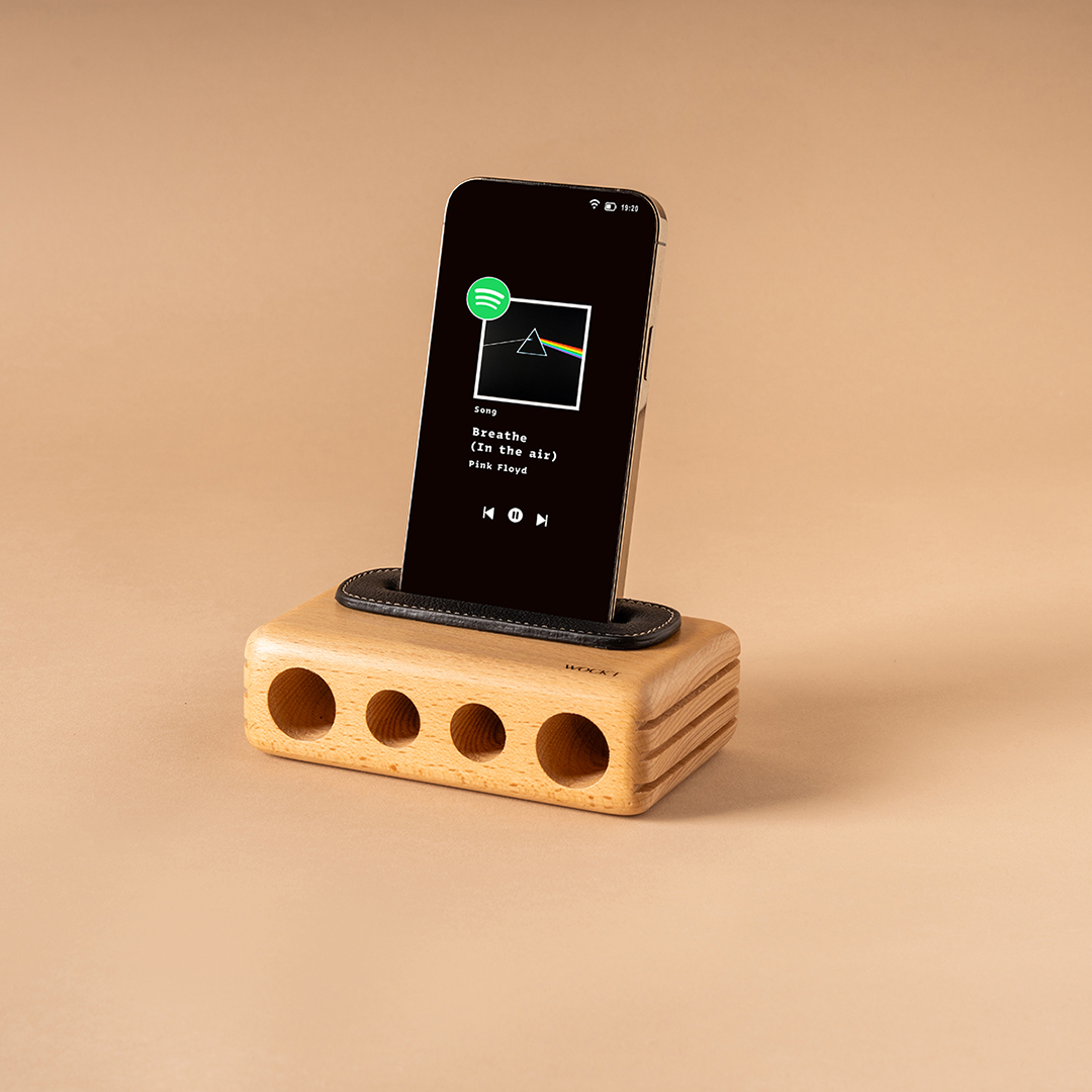 The Wamp : Hêtre Jet Black